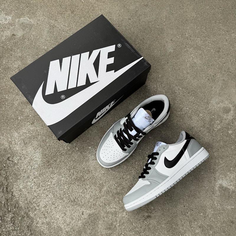 NIKE JORDAN 1 (156)