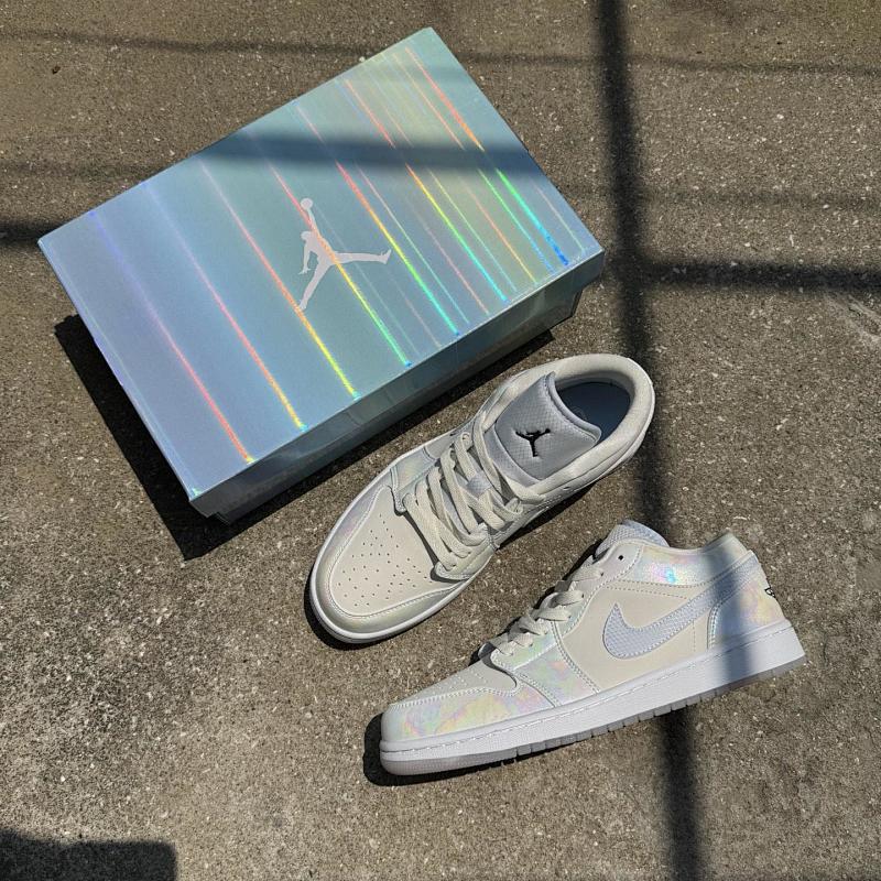 NIKE JORDAN 1 (99)