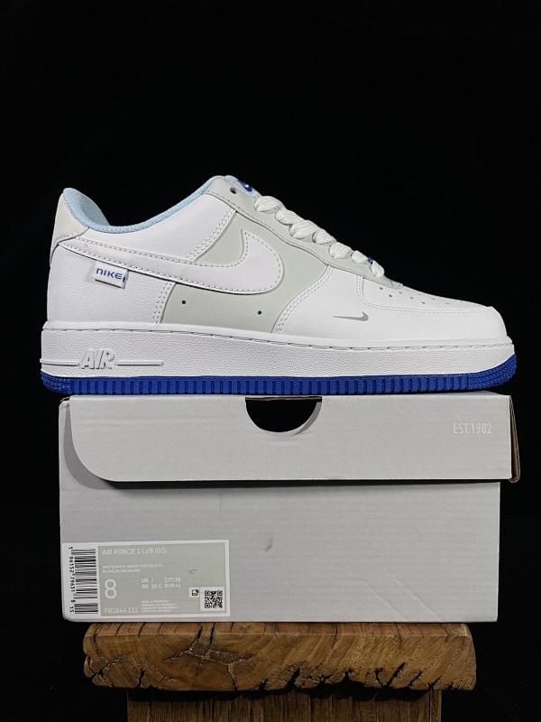 NIKE AIR FORCE 1 (146)