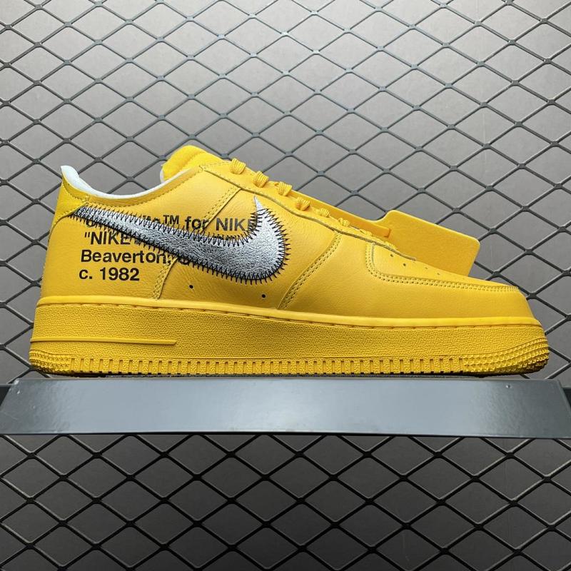 NIKE AIR FORCE 1 (517)