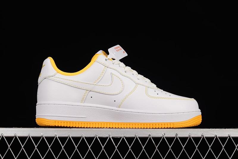 NIKE AIR FORCE 1 (240)