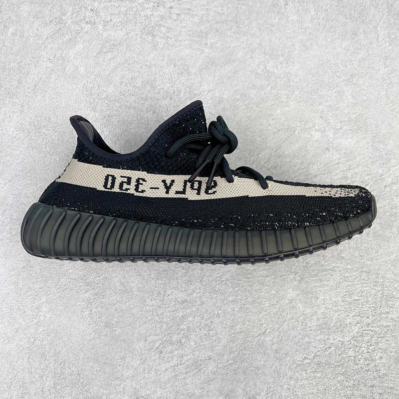 YEEZY 350 (9)