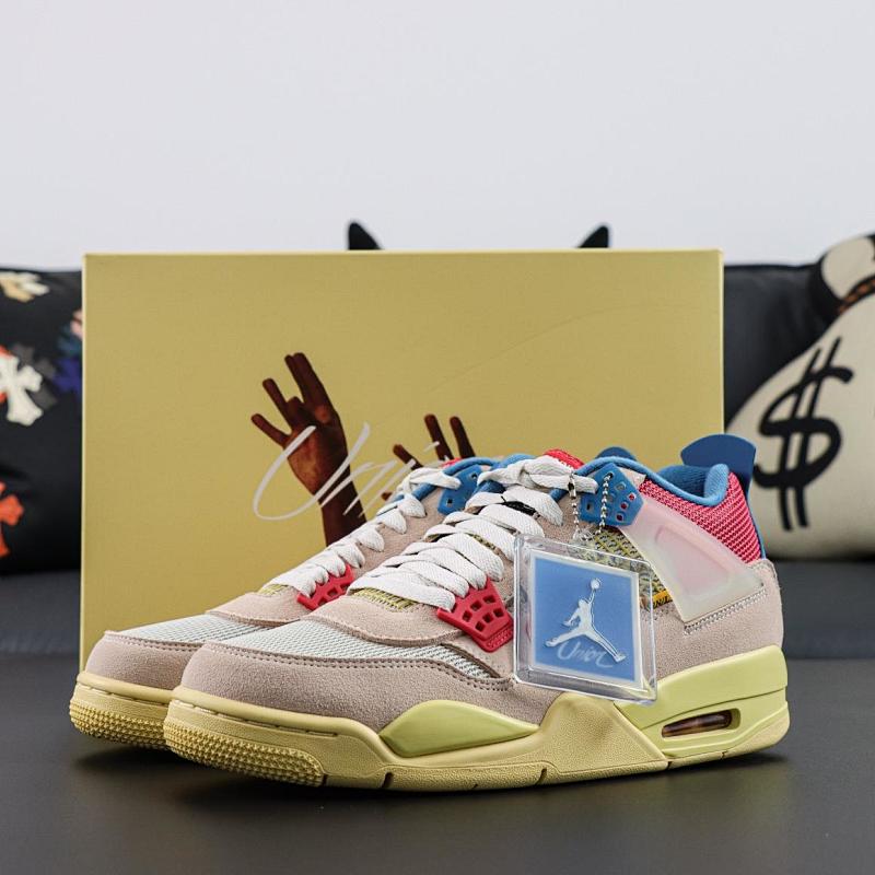 NIKE JORDAN 4 (237)