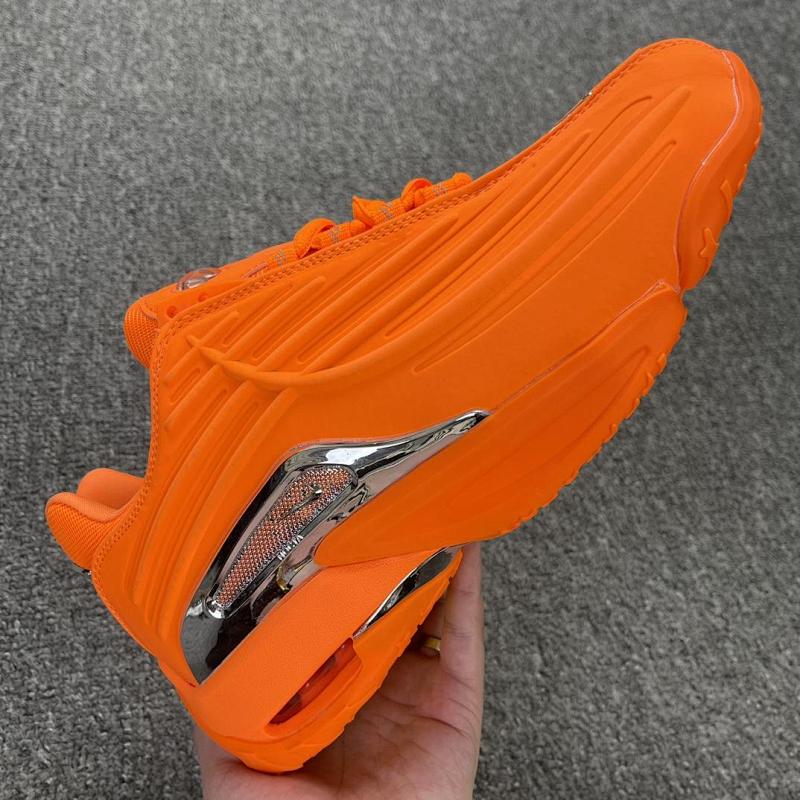 NIKE NOCTA