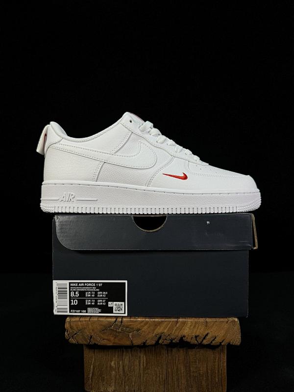NIKE AIR FORCE 1 (51)