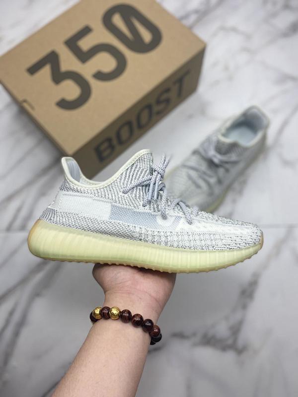 YEEZY 350 (16)