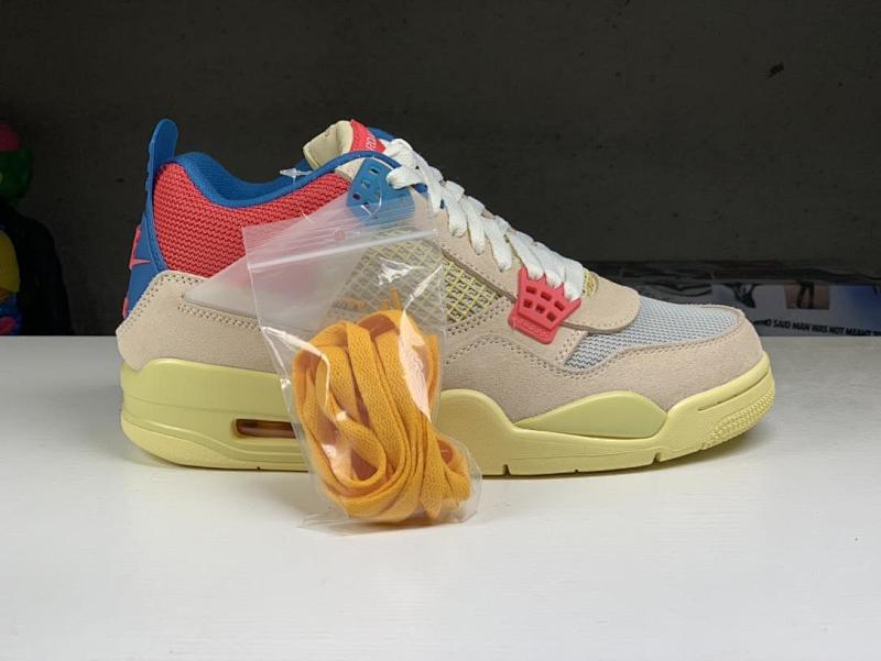 NIKE JORDAN 4 (215)