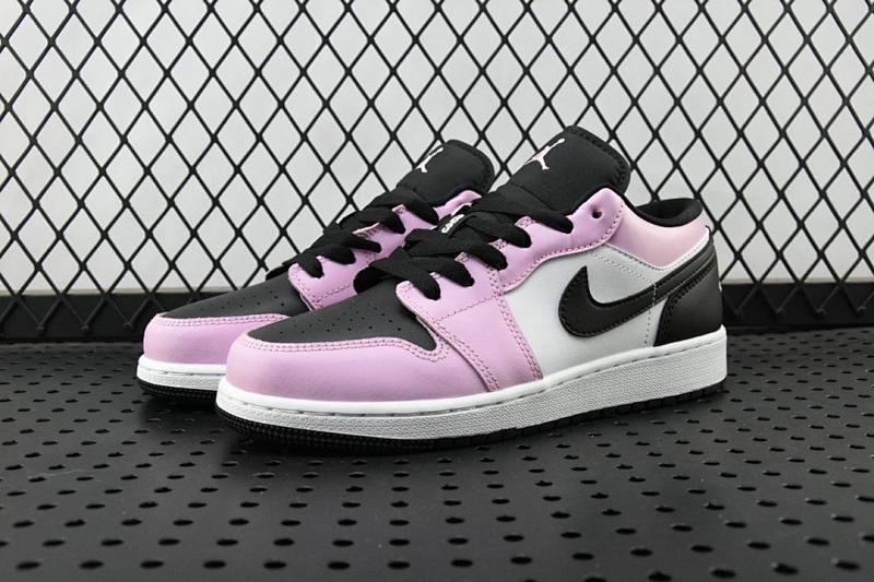 NIKE JORDAN 1 (466)