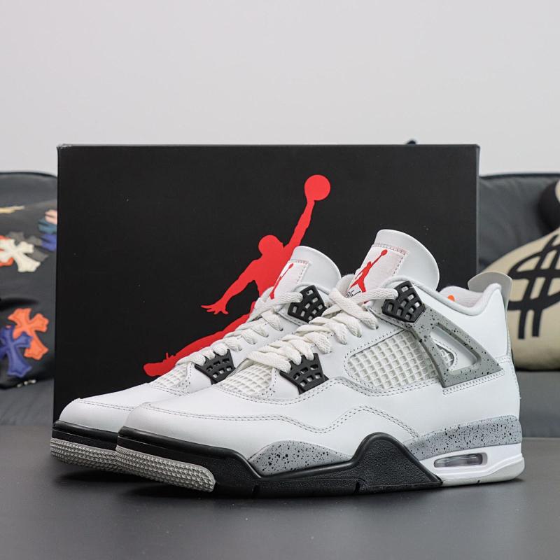 NIKE JORDAN 4 (230)