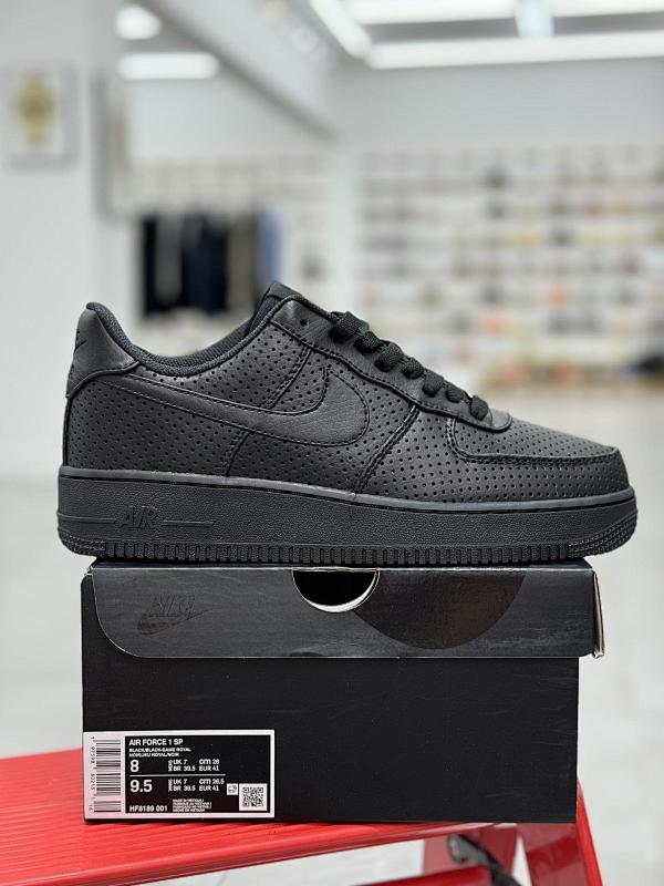 NIKE AIR FORCE 1 (41)