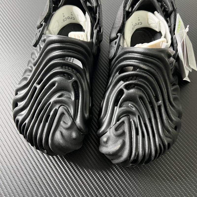CROCS (2)