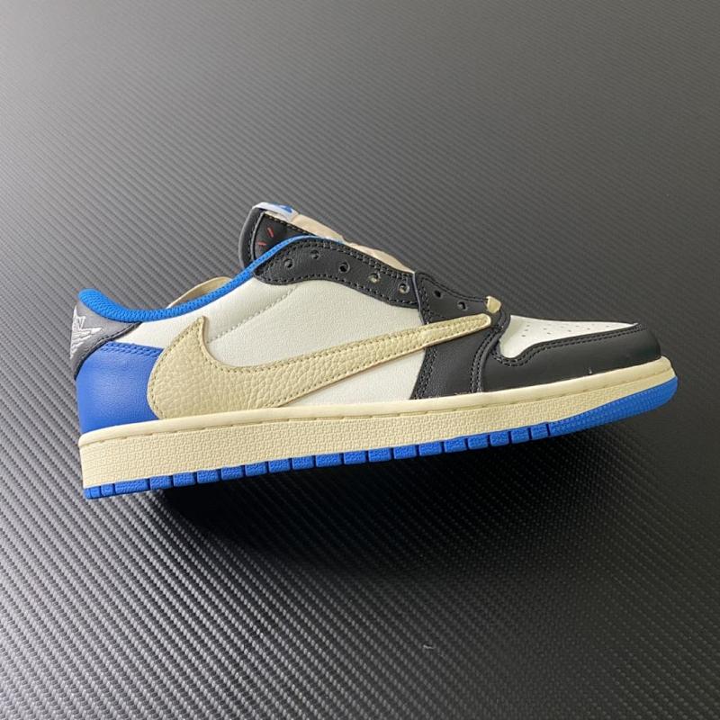 NIKE JORDAN 1 (236)