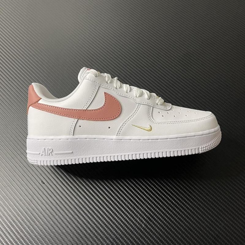 NIKE AIR FORCE 1 (506)