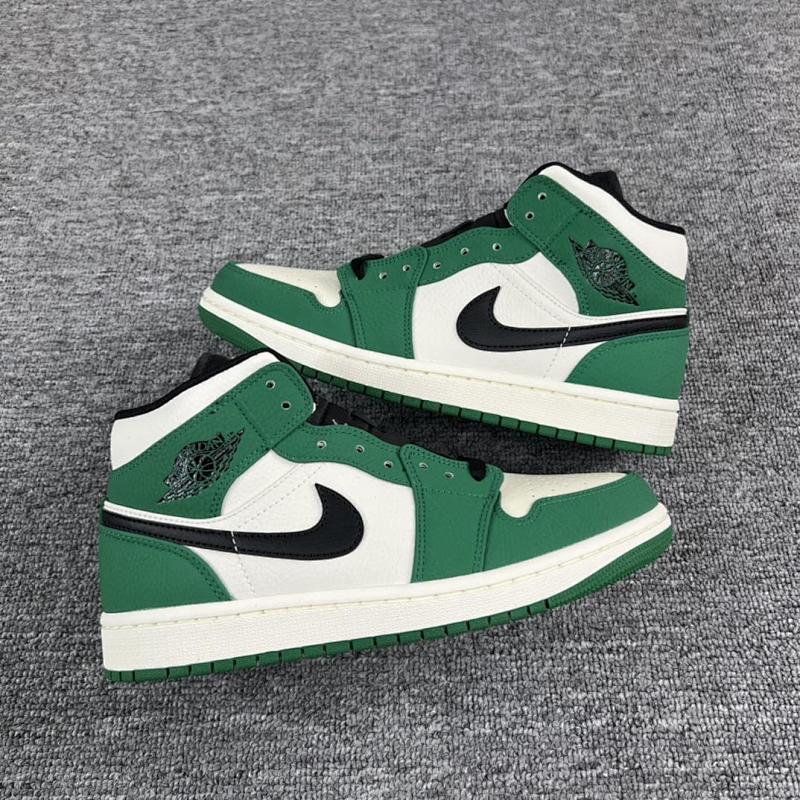 NIKE JORDAN 1 (360)