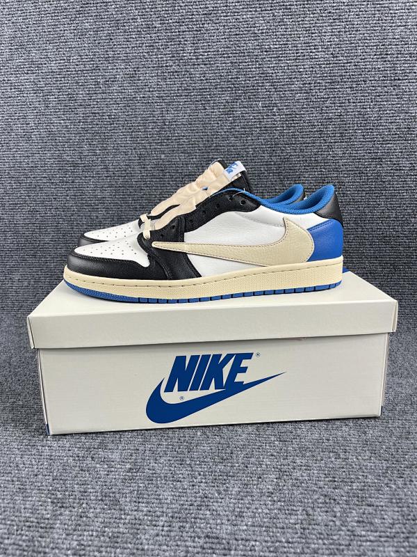 NIKE JORDAN 1 (26)
