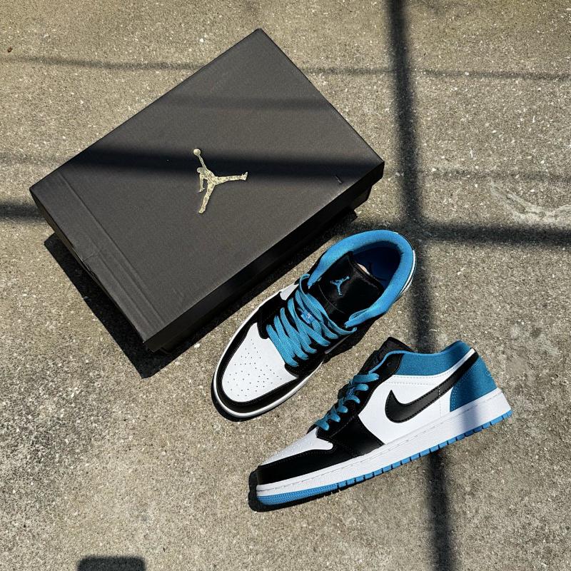 NIKE JORDAN 1 (170)