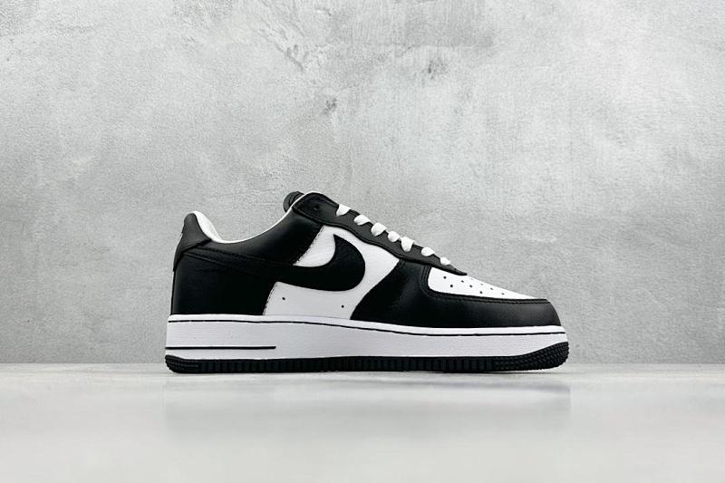 NIKE AIR FORCE 1 (109)
