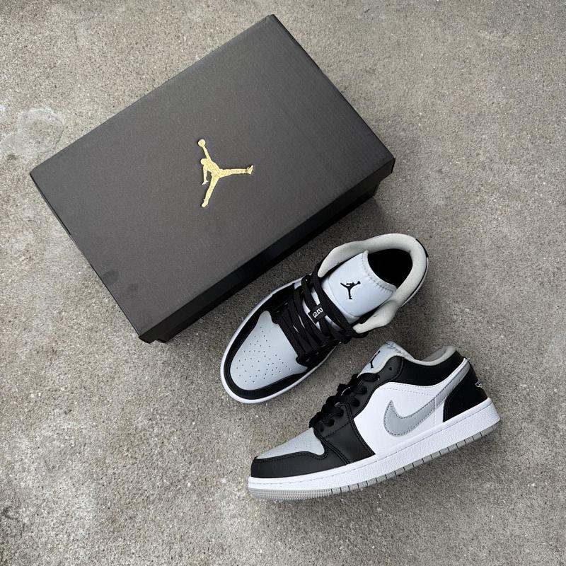 NIKE JORDAN 1 (223)
