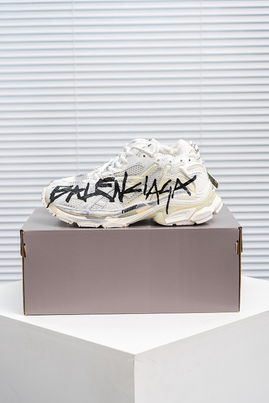 BALENCIAGA RUNNER (4)