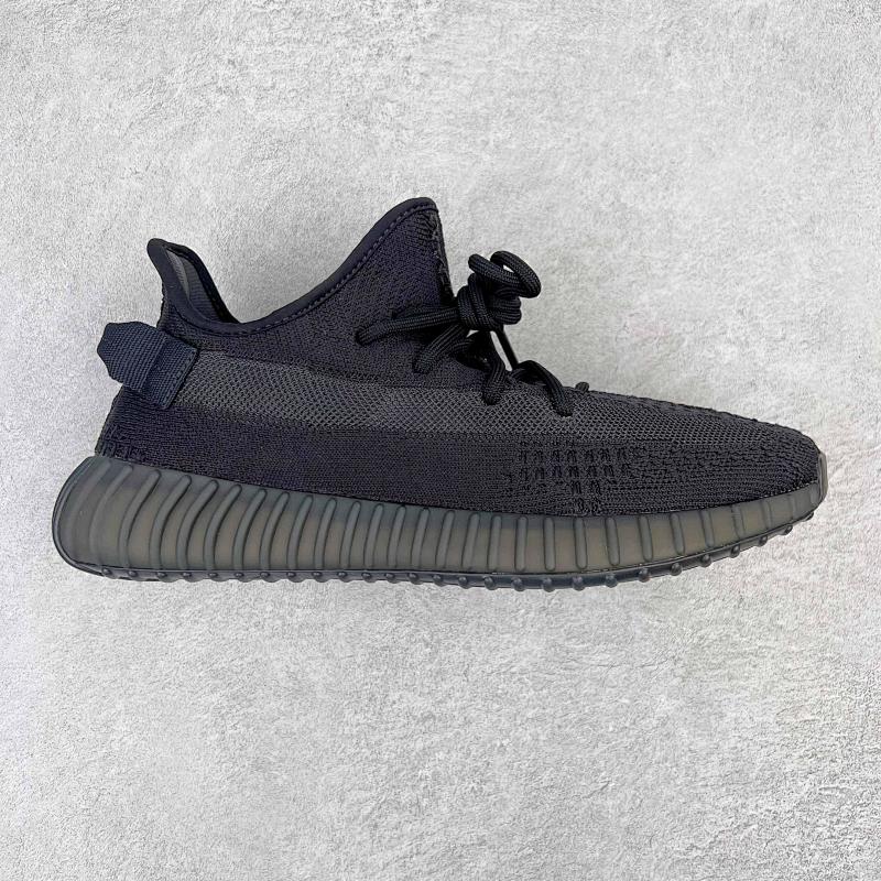 YEEZY 350 (72)
