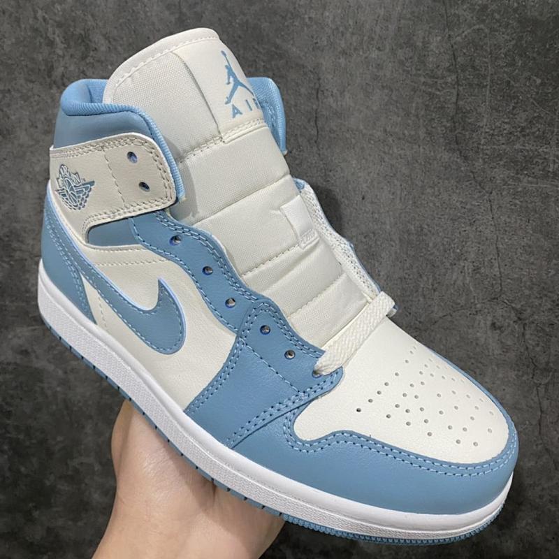 NIKE JORDAN 1 (349)