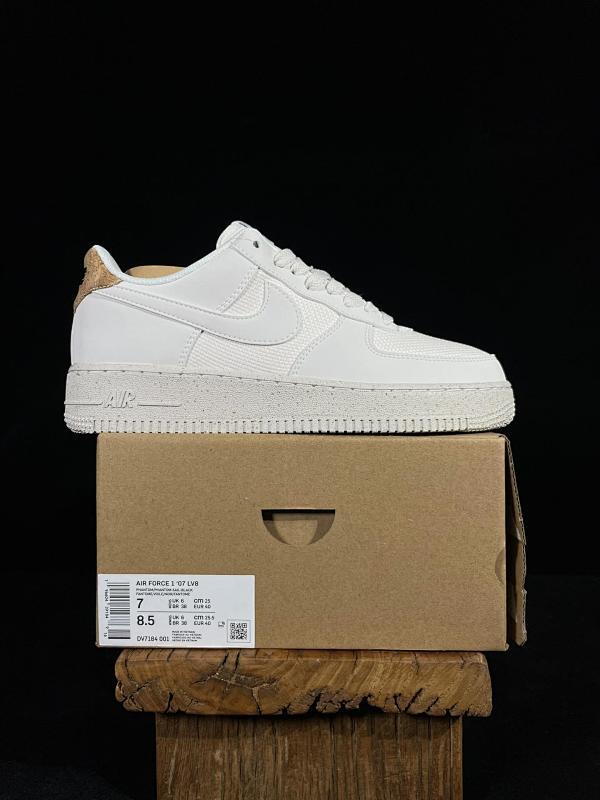NIKE AIR FORCE 1 (169)