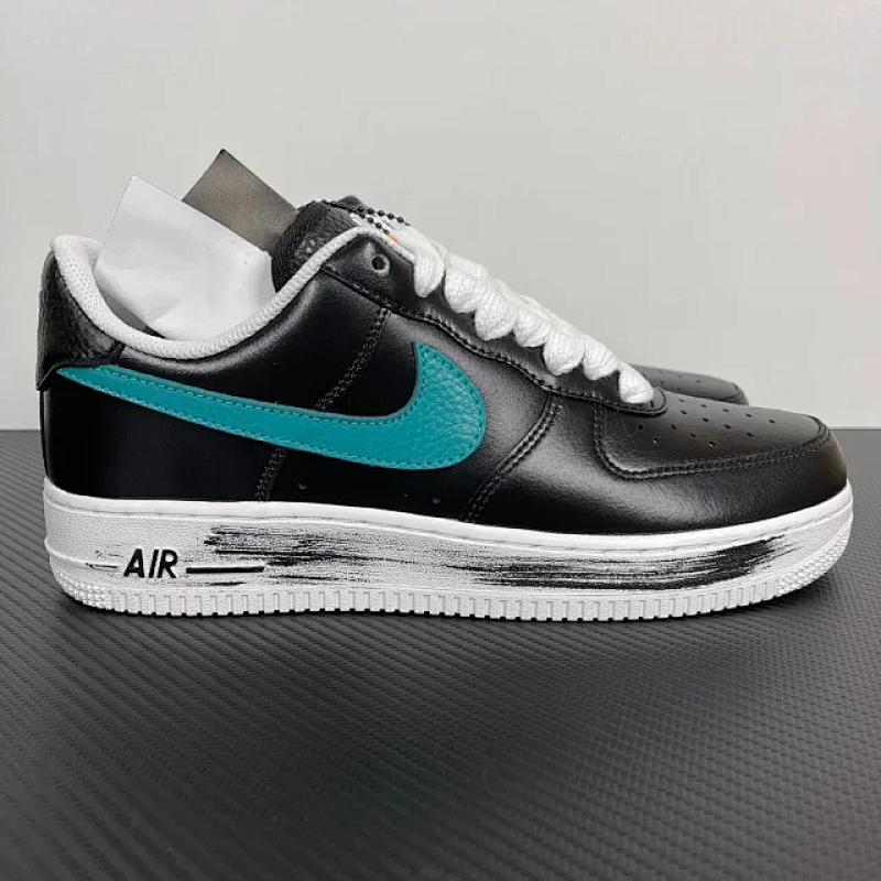 NIKE AIR FORCE 1 (2)