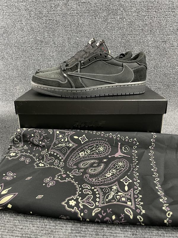 NIKE JORDAN 1 (28)