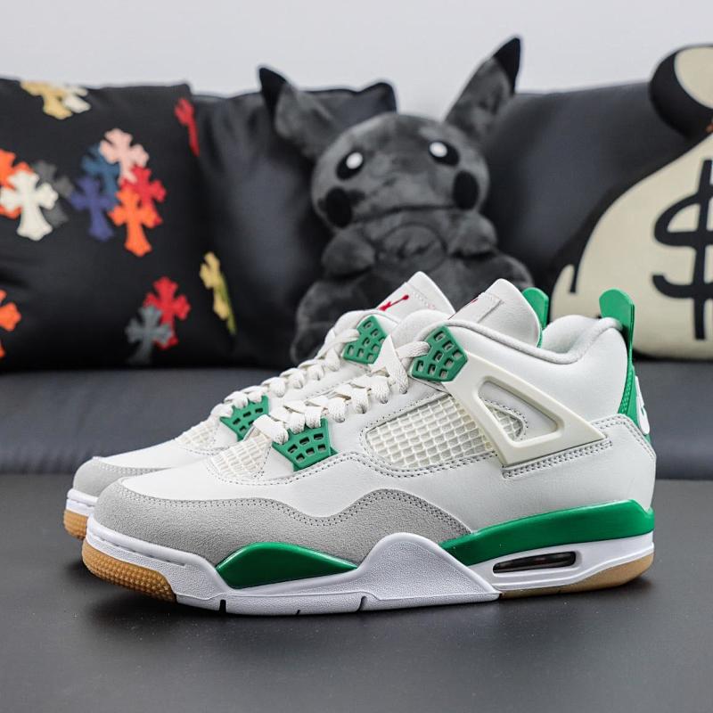 NIKE JORDAN 4 (81)