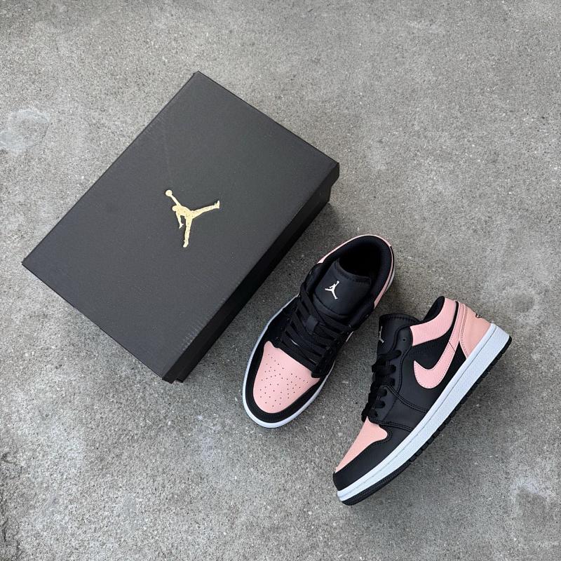 NIKE JORDAN 1 (181)