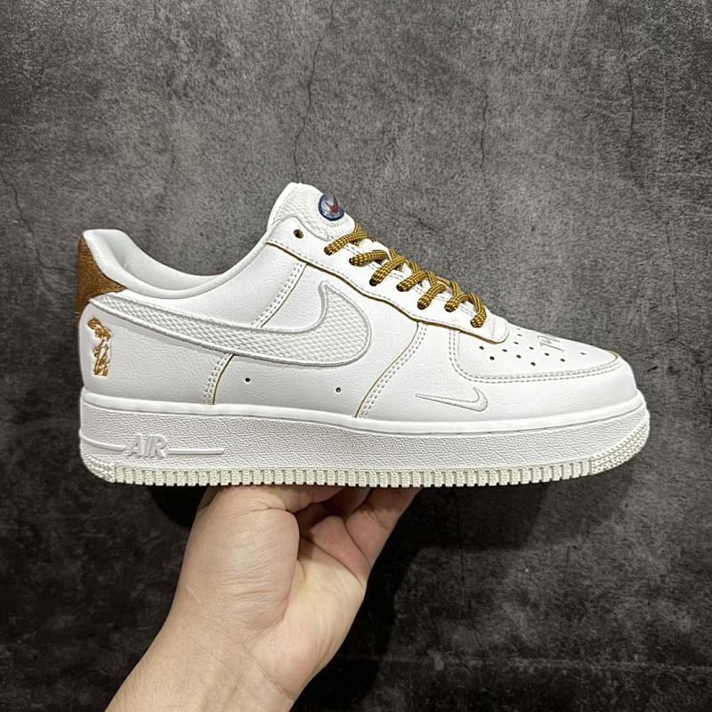 NIKE AIR FORCE 1 (43)