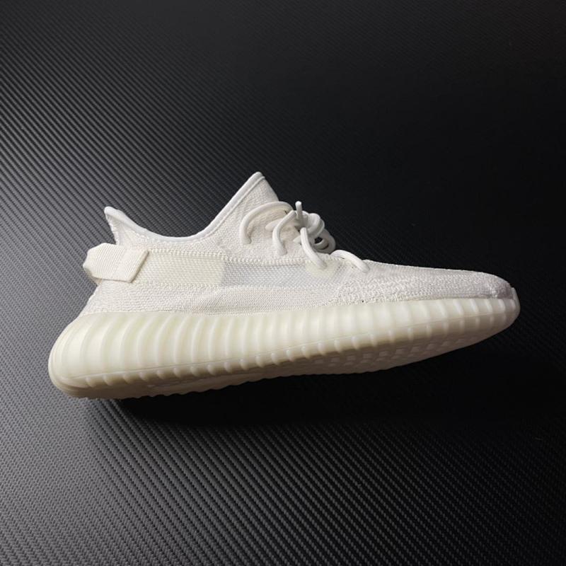 YEEZY 350 (93)