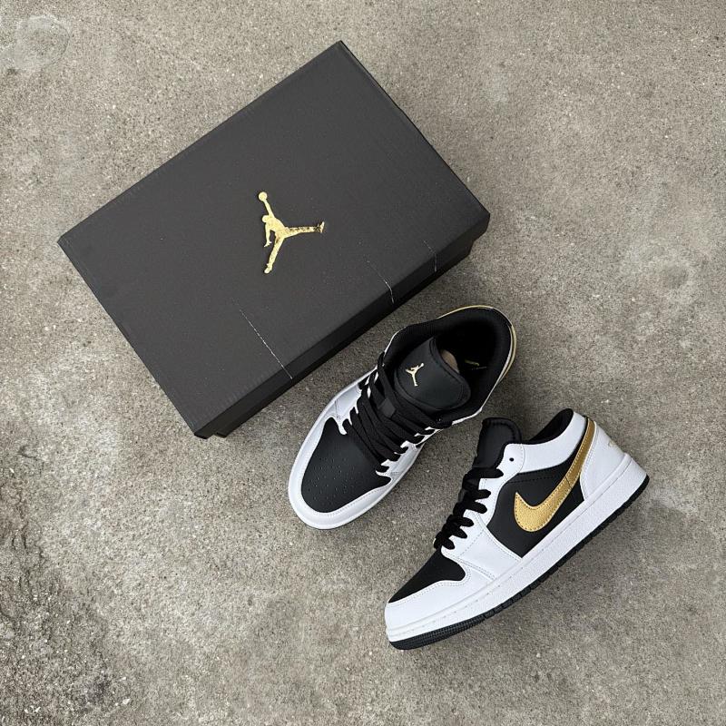 NIKE JORDAN 1 (192)