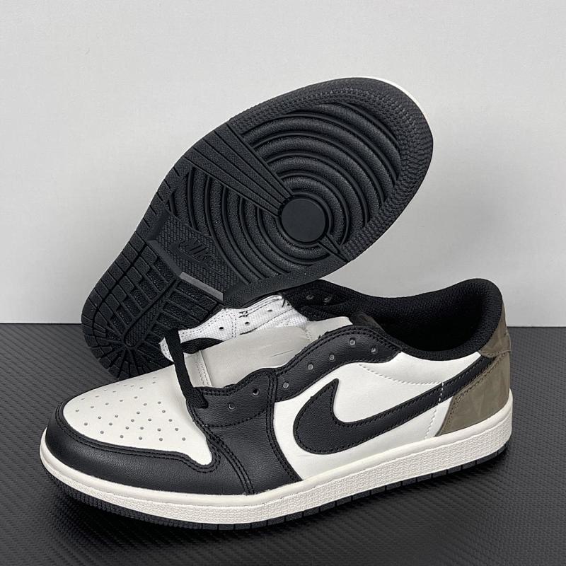 NIKE JORDAN 1 (249)