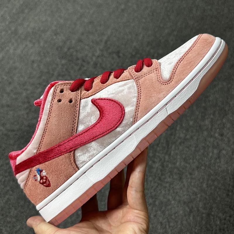 NIKE DUNK M BATCH (5)