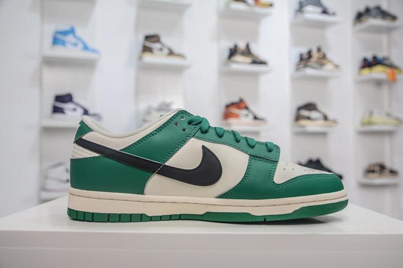 NIKE DUNK VT BATCH (132)
