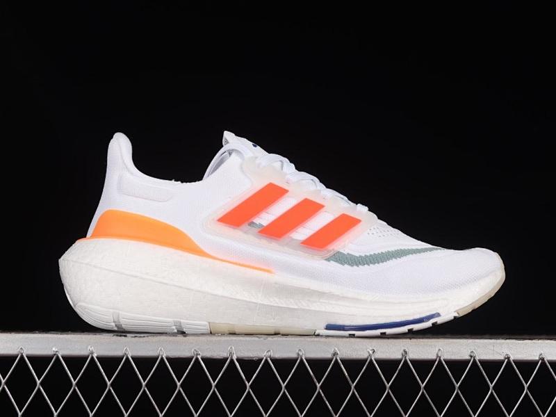 ADIDAS ULTRABOOST (20)