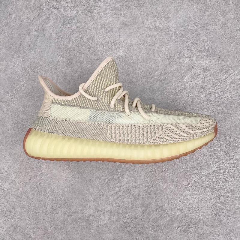 YEEZY 350 (50)