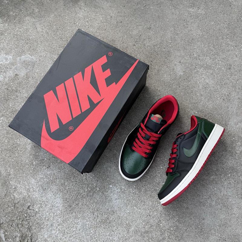 NIKE JORDAN 1 (164)