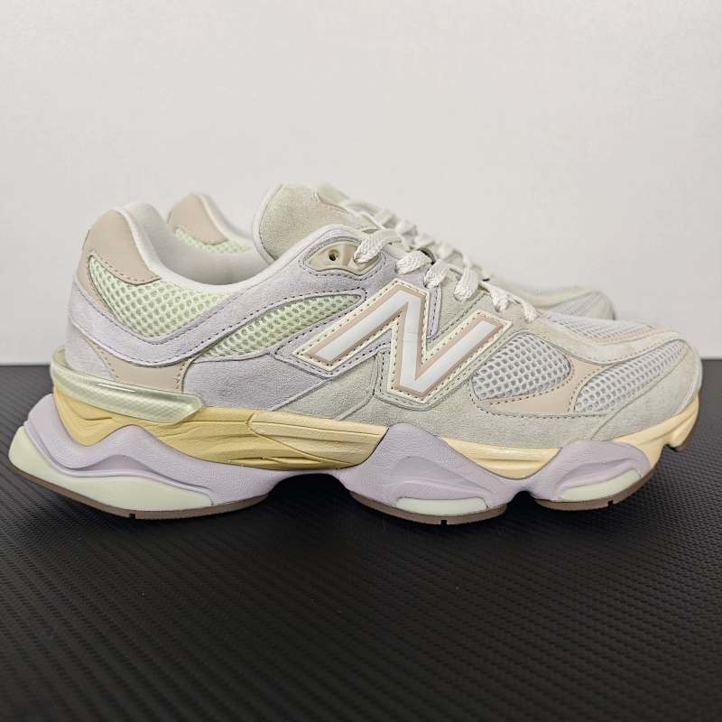 NEW BALANCE 9060 (95)
