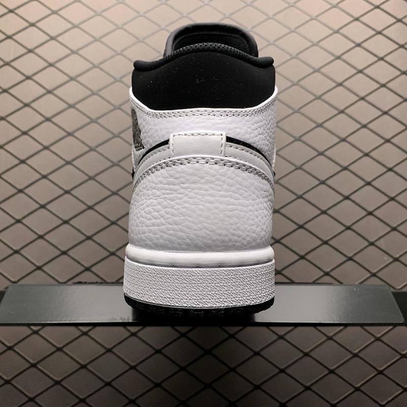 NIKE JORDAN 1 (418)