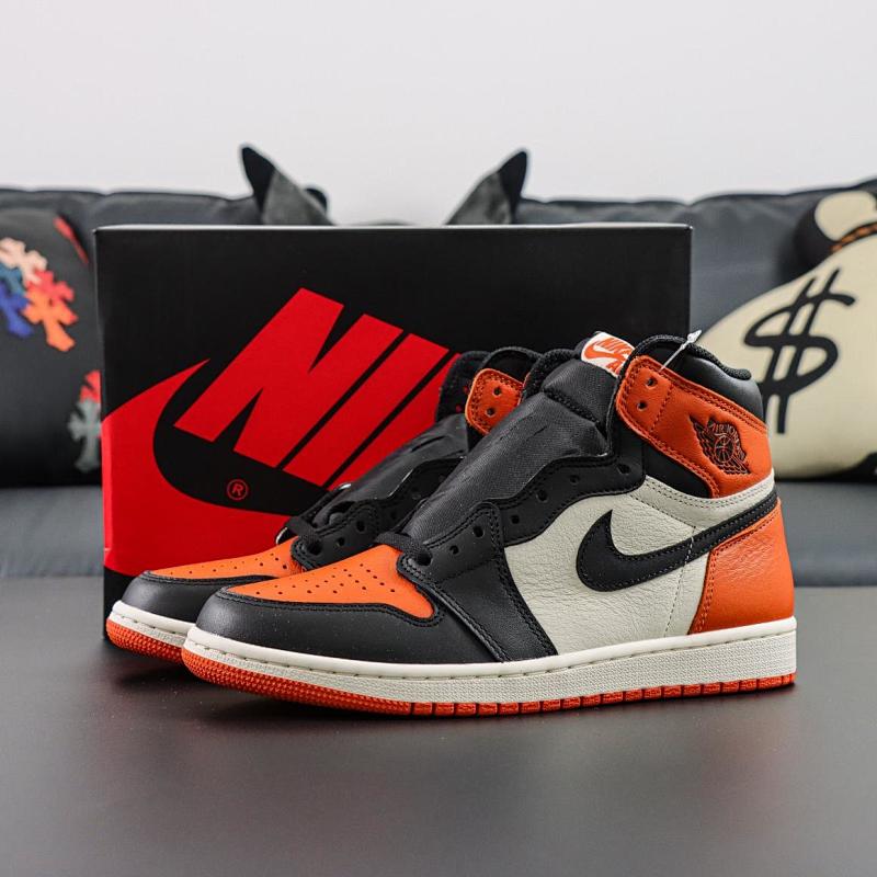 NIKE JORDAN 1 (589)