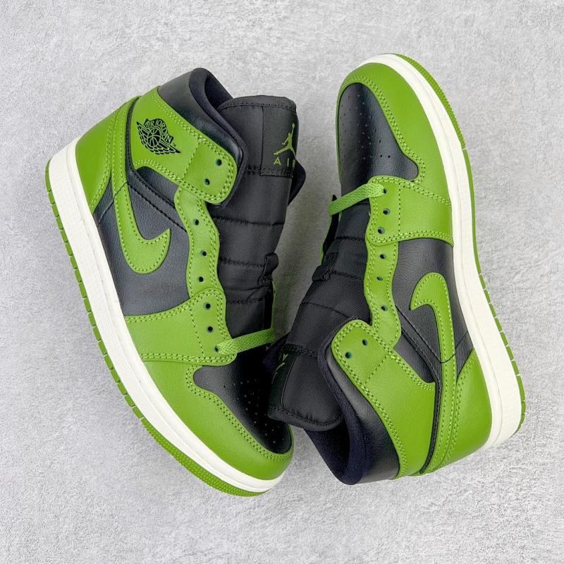 NIKE JORDAN 1 (358)