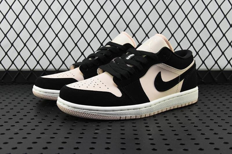 NIKE JORDAN 1 (496)