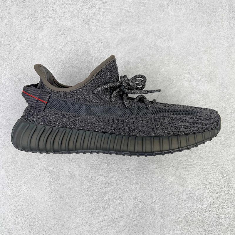 YEEZY 350 (75)