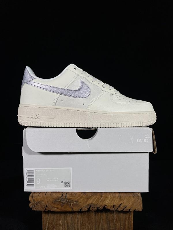 NIKE AIR FORCE 1 (166)