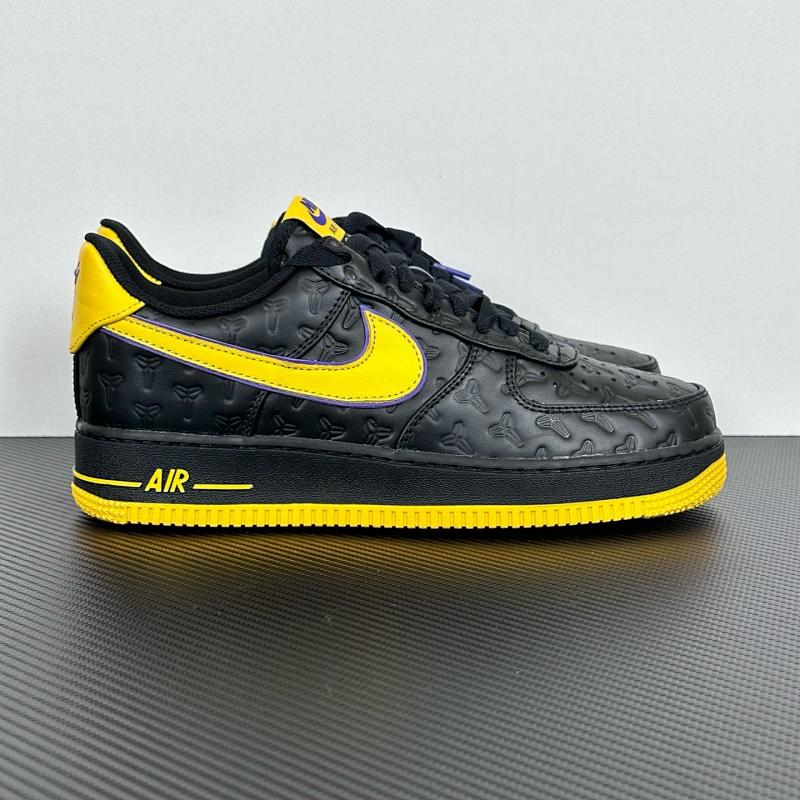 NIKE AIR FORCE 1 (530)