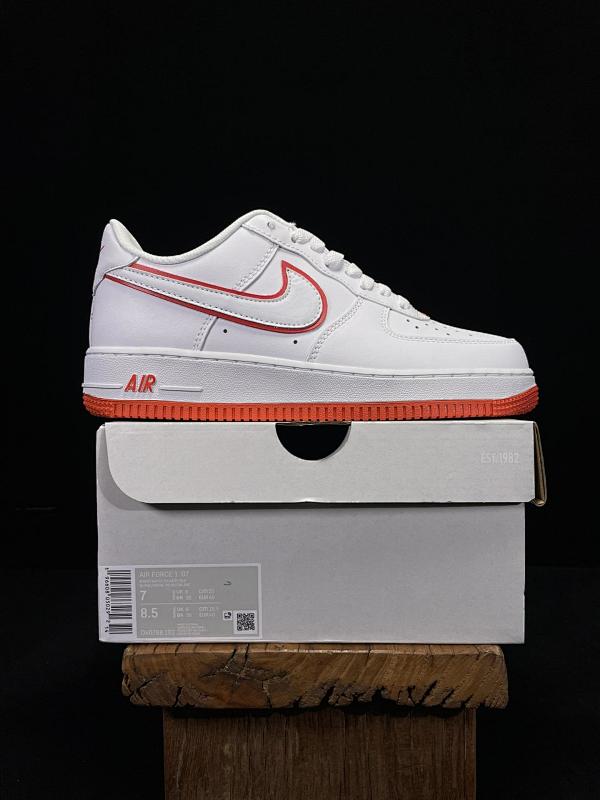 NIKE AIR FORCE 1 (179)
