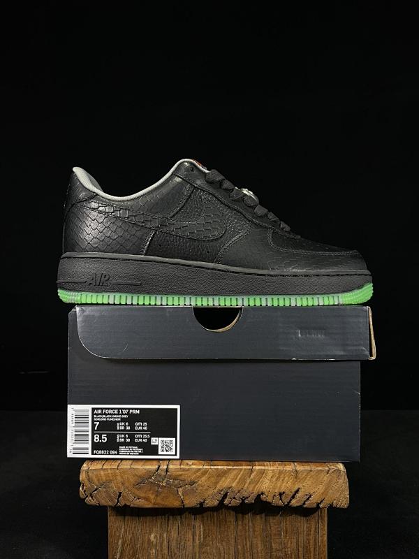 NIKE AIR FORCE 1 (76)