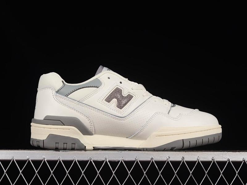 NEW BALANCE 550 (54)